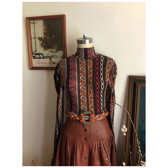 Free People Tops - Free People Paisley tapestry 70s long sleeve top